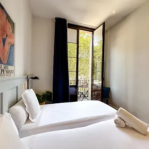 Pensión Som Nit Born Barcelona
