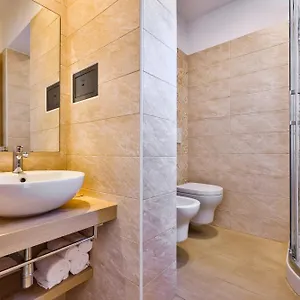 https://hotel-paola-garden.emilia-romagnahotels.net